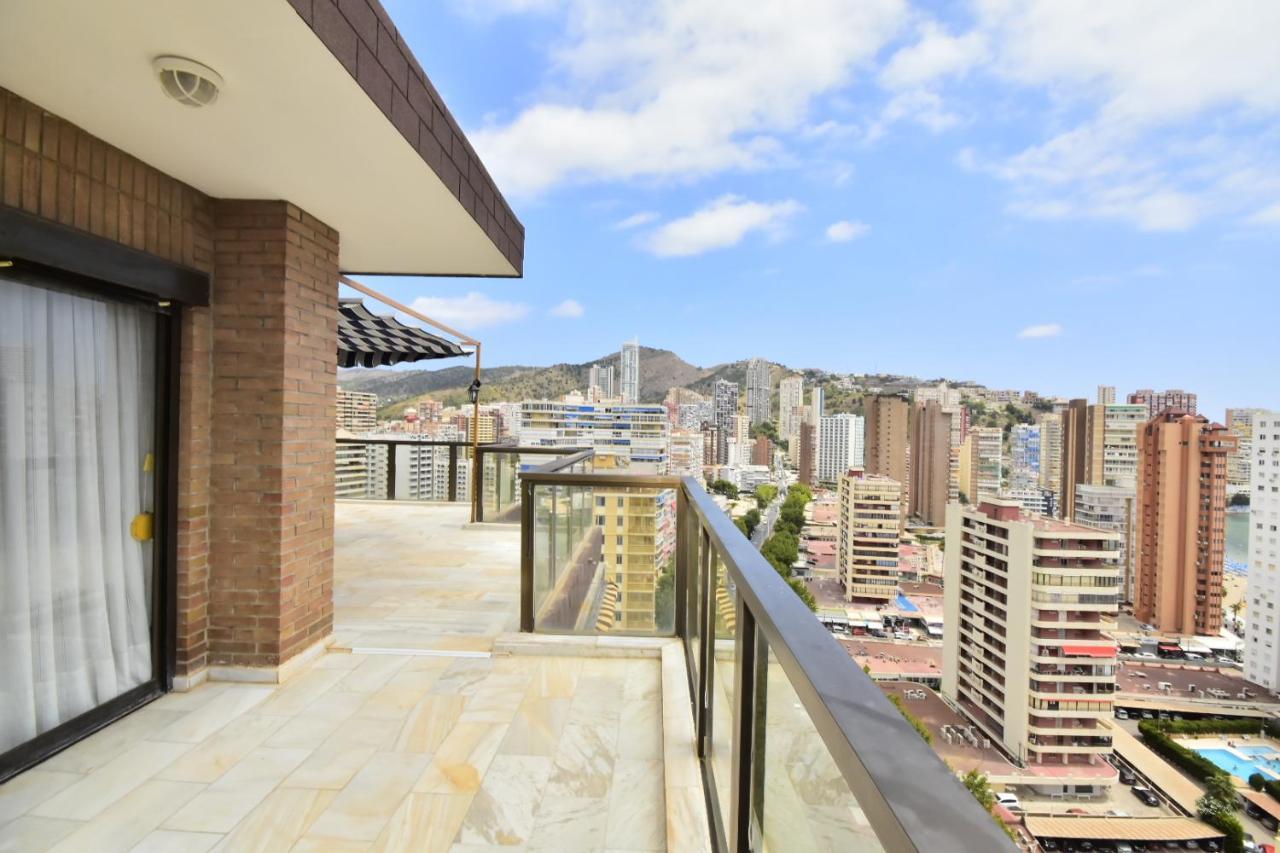 Atico Con Gran Terraza Apartment Benidorm Exterior photo