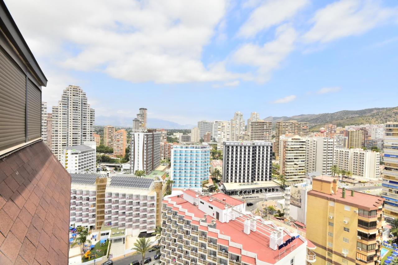 Atico Con Gran Terraza Apartment Benidorm Exterior photo